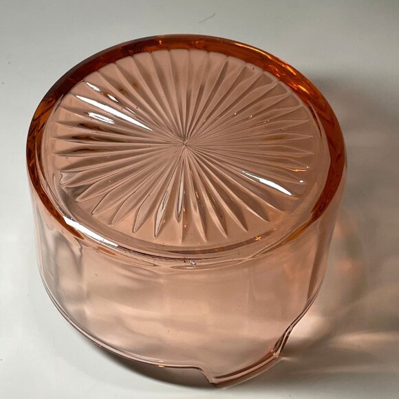 Pink depression glass starburst bowl, serving dish - Picture 2 of 3